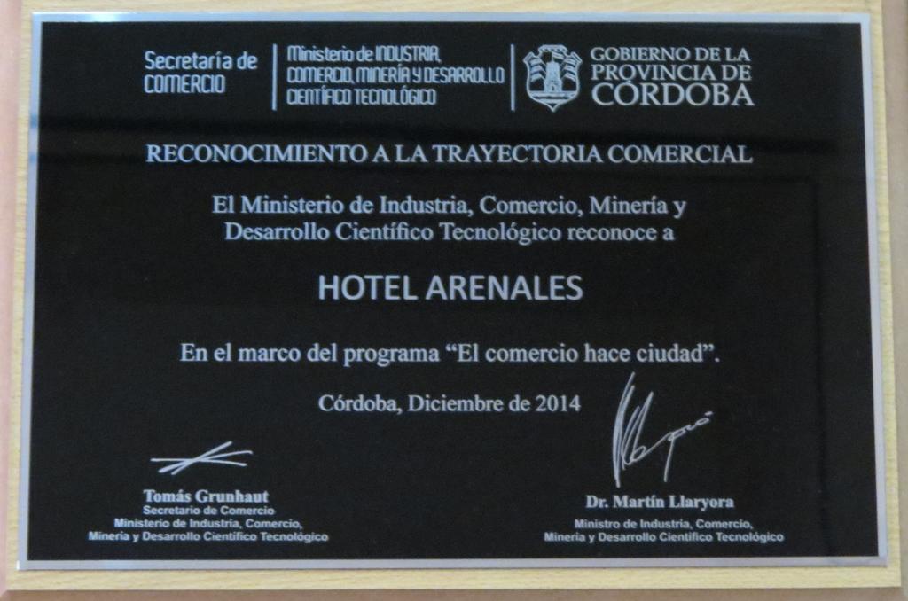 Hotel Arenales Villa Carlos Paz Bagian luar foto