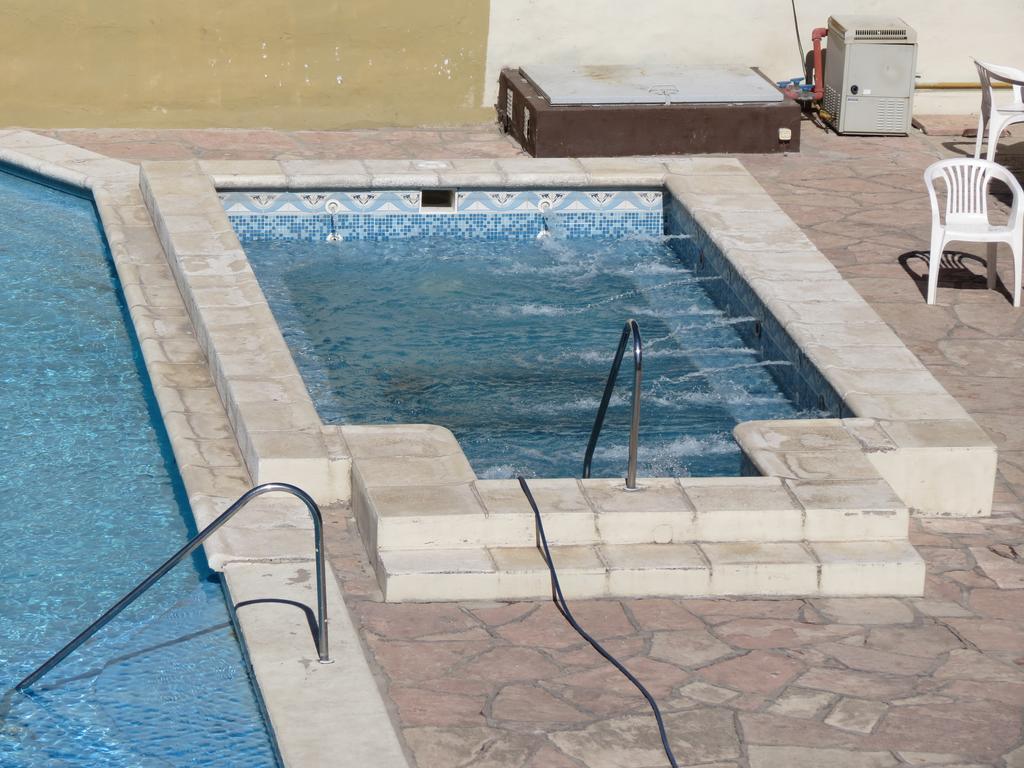 Hotel Arenales Villa Carlos Paz Bagian luar foto