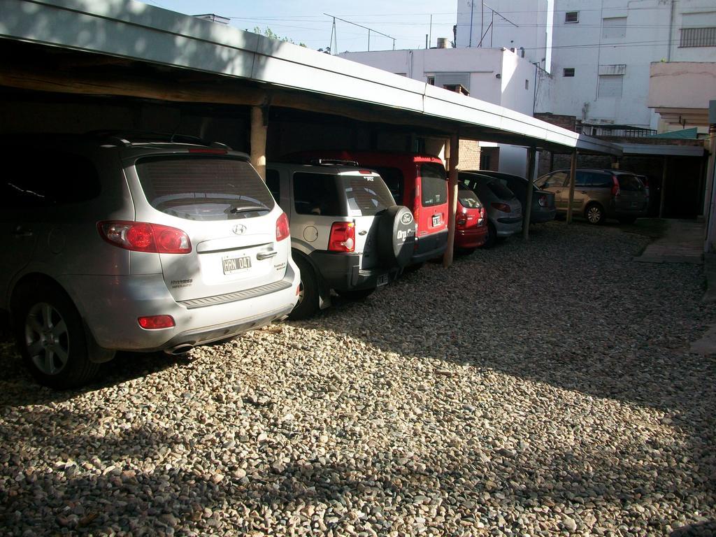 Hotel Arenales Villa Carlos Paz Bagian luar foto