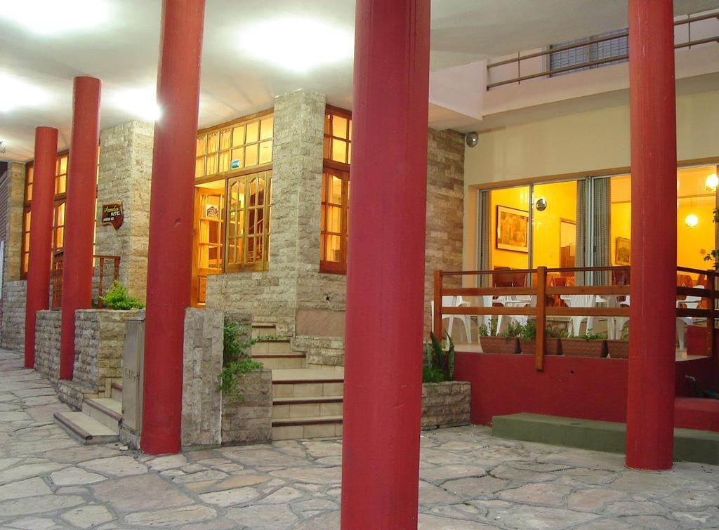 Hotel Arenales Villa Carlos Paz Bagian luar foto